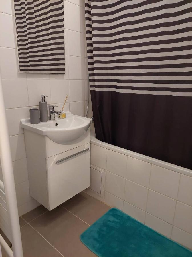B30 Apartman บูดาเปสต์ ภายนอก รูปภาพ